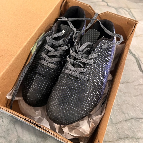 DSG Speed Viper Soccer Cleat - Youth Size 2 in Black and Purple - Picture 2 of 6